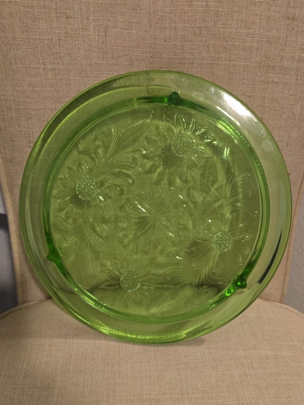 Vintage Sunflower 3 Footed Plate Jeanette Green Glass